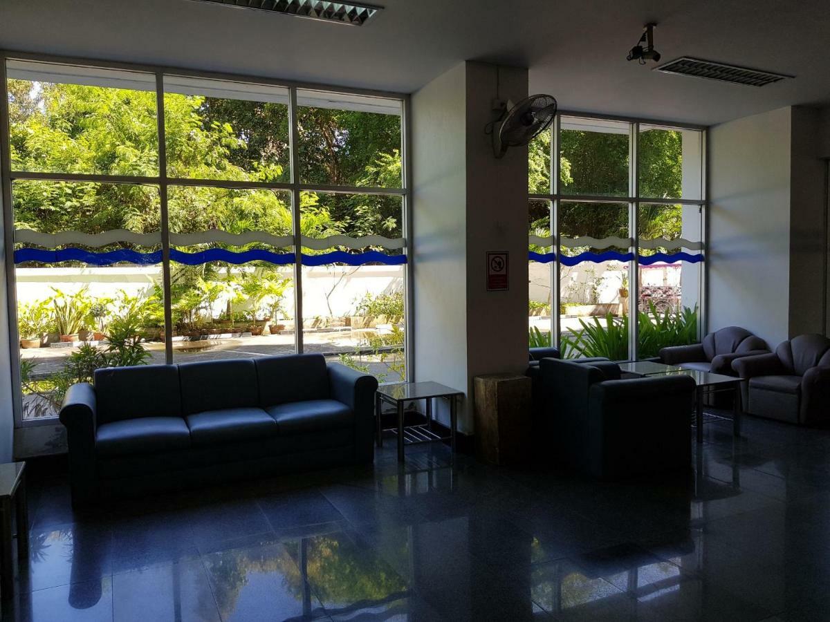 Rayong Condochain 325 バンペー エクステリア 写真