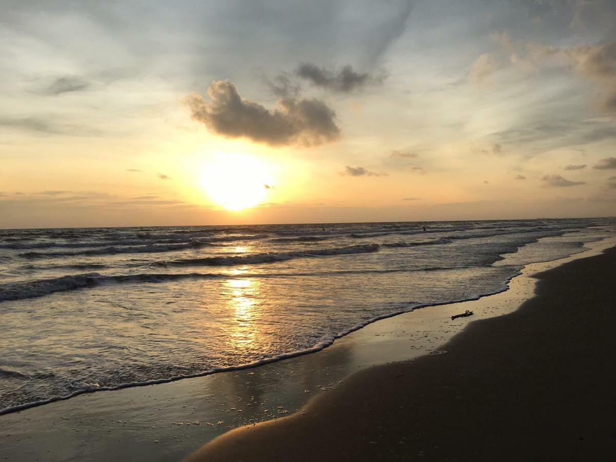 Rayong Condochain 325 バンペー エクステリア 写真